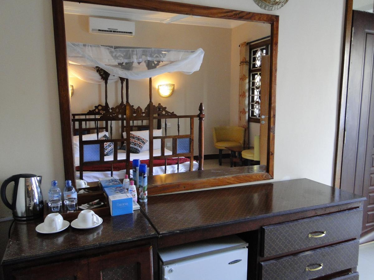 Pwani Silver Sand Beach Hotel Занзибар Экстерьер фото