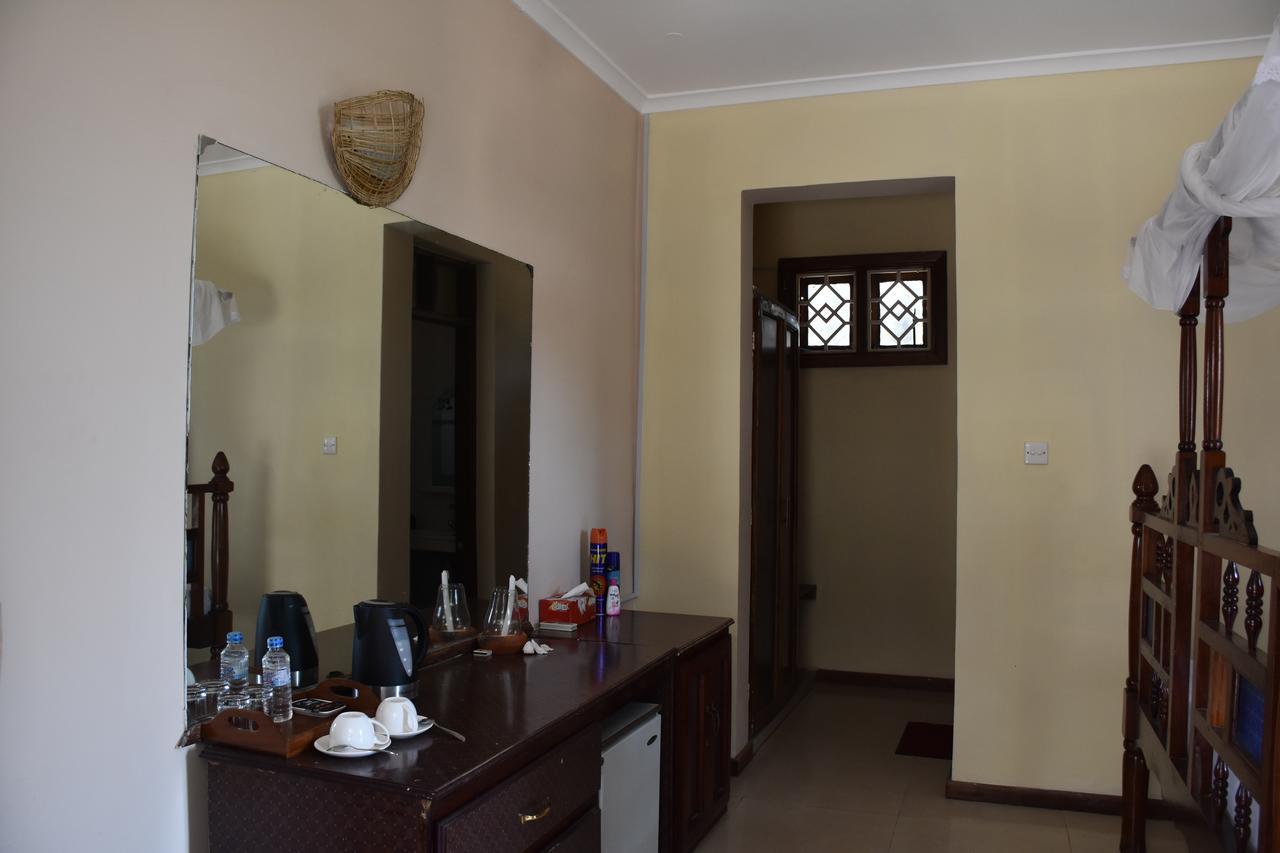 Pwani Silver Sand Beach Hotel Занзибар Экстерьер фото
